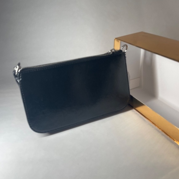 Michael Kors New with Tag (NWT) Black Jet Set Sm Chain Pouchette - Picture 4 of 7